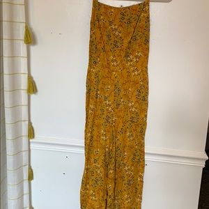 Yellow floral Wide leg jumpsuit with pockets!
